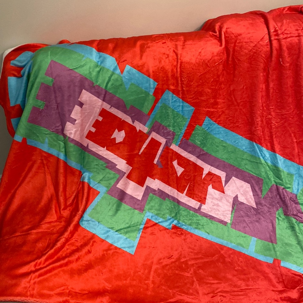 Justice blanket  Justin Bieber’s #JusticeWorldTour